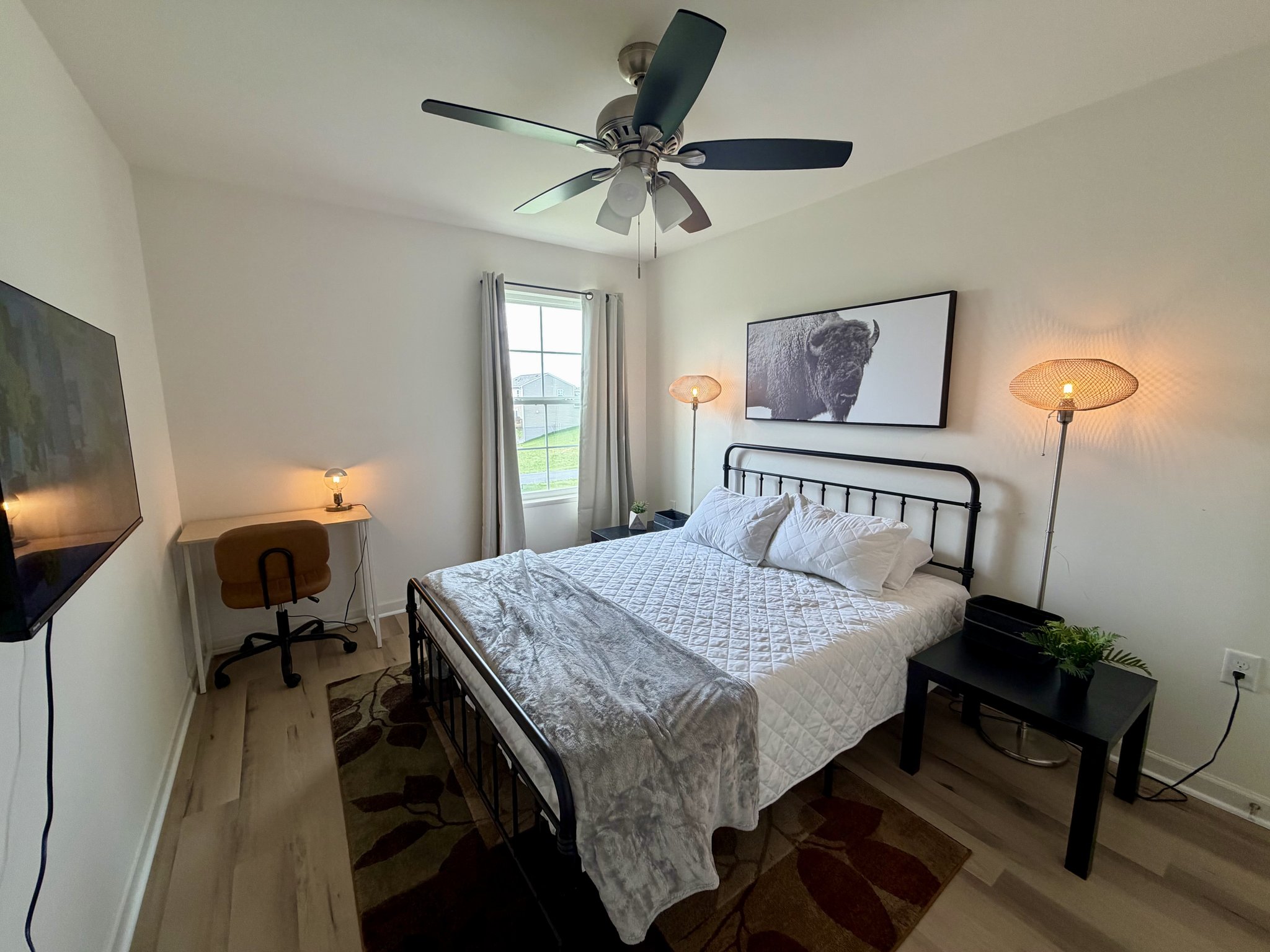 Bunker Hill House: 349 Eurasian Dr
