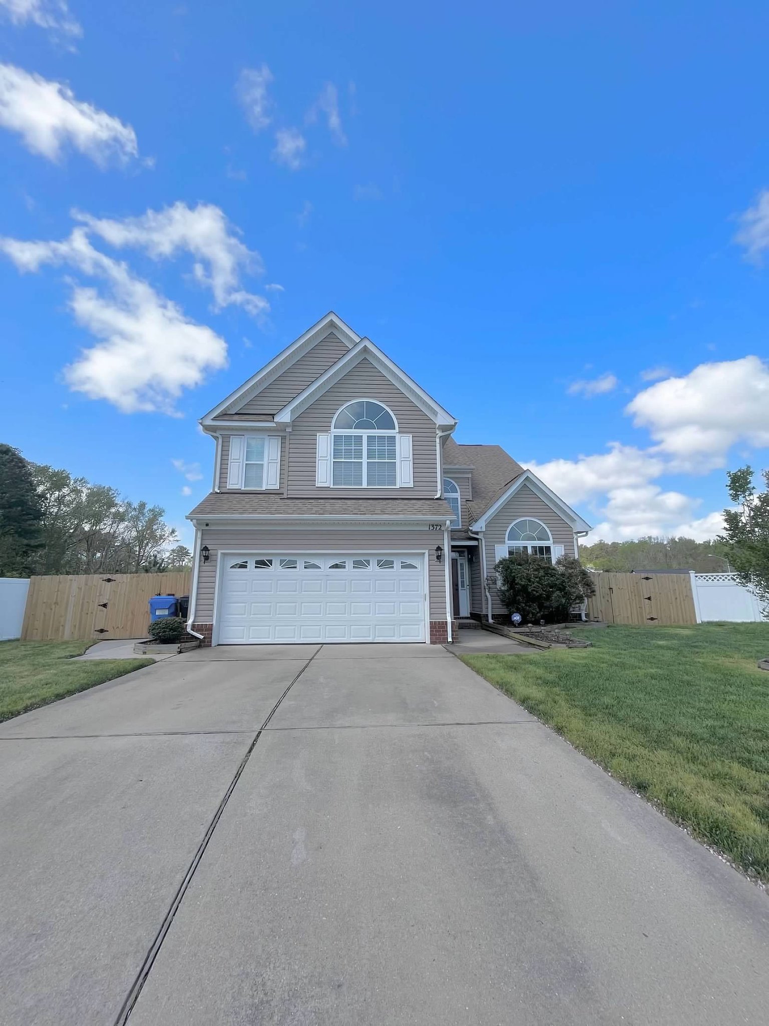 Virginia Beach House: 1372 Akinburry Rd