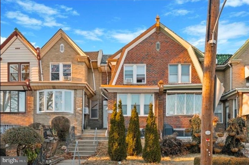 Philadelphia Apartment: 2467 79th Ave