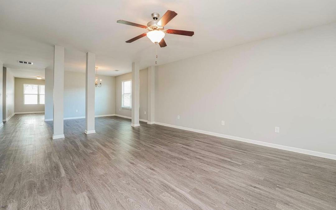 Covington Townhome: 30 Dews Trl