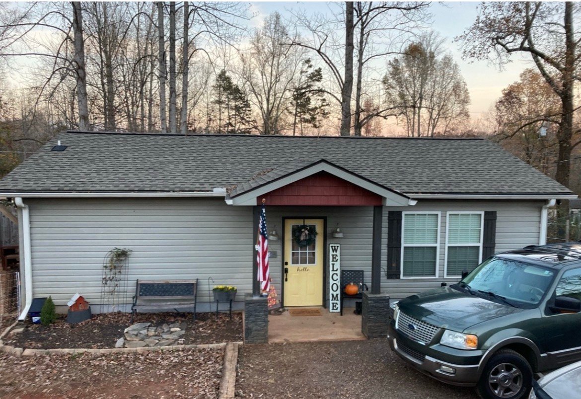 Travelers Rest House: 65 Tammy Trl