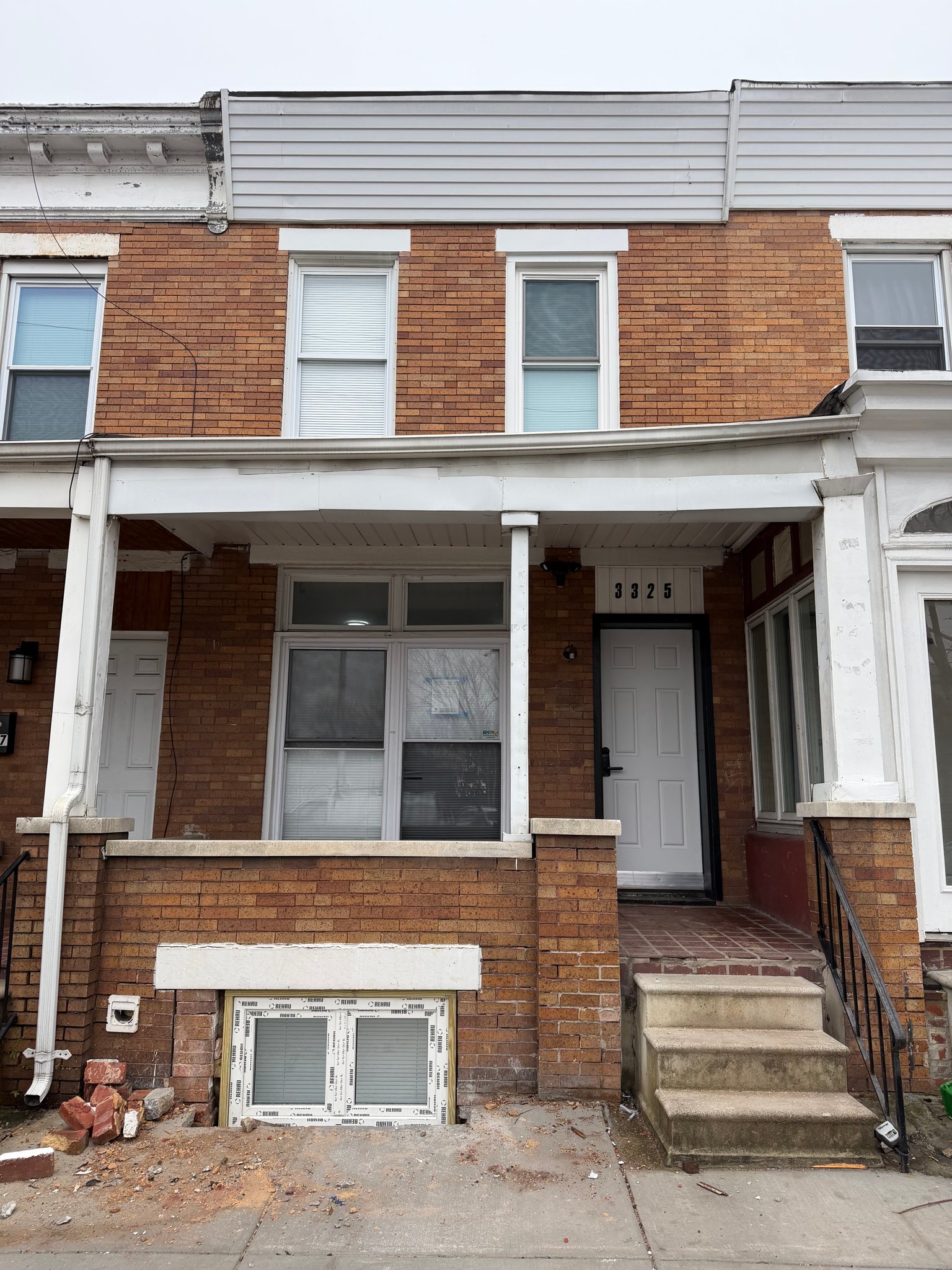 Baltimore House: 3325 East Monument Street