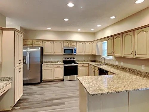 Antioch House: 6975 Calderwood Dr,