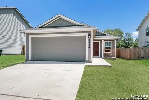 San Antonio House: 6427 Kemper Place