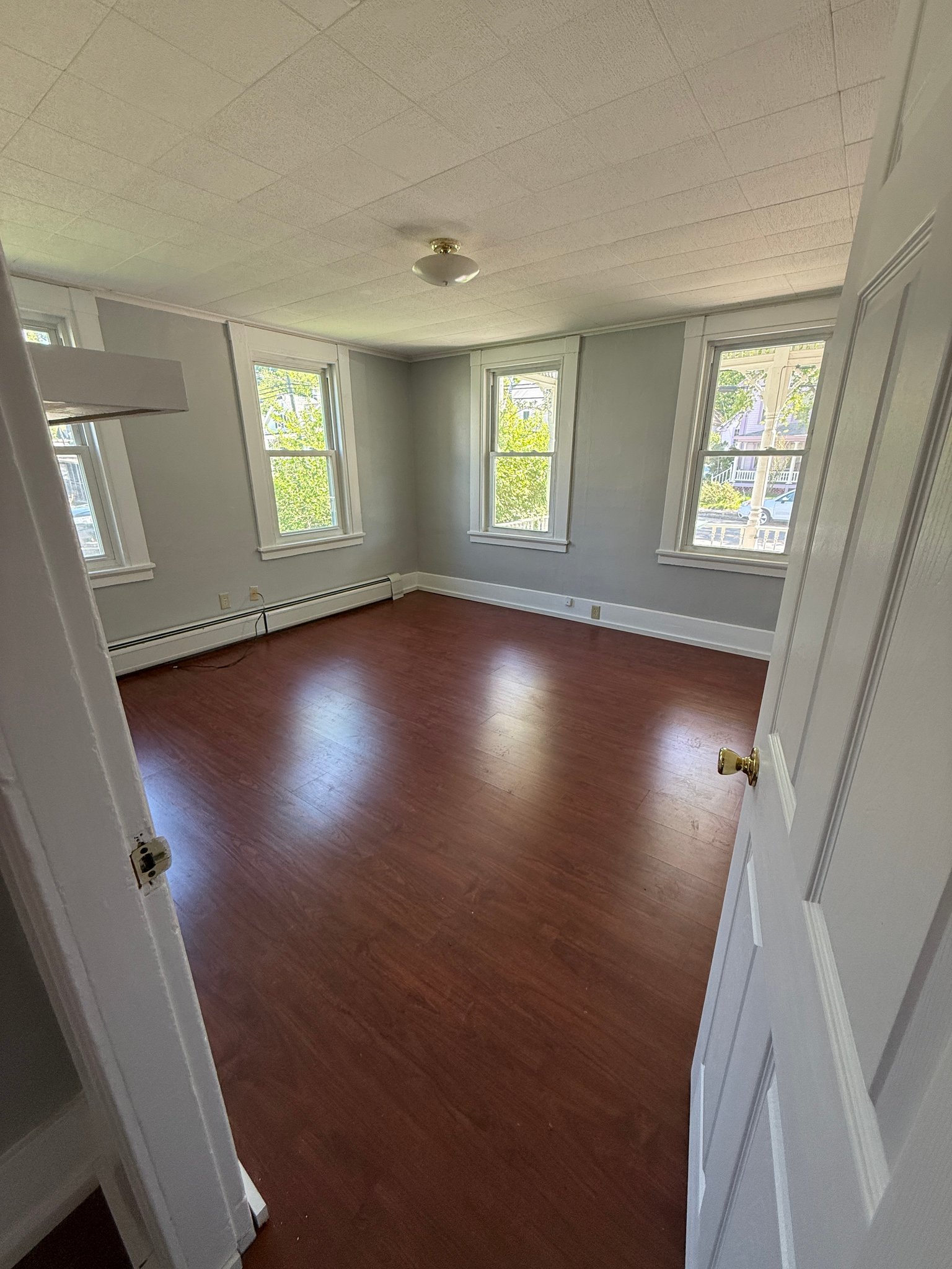 Farmington Apartment: 236 Main st