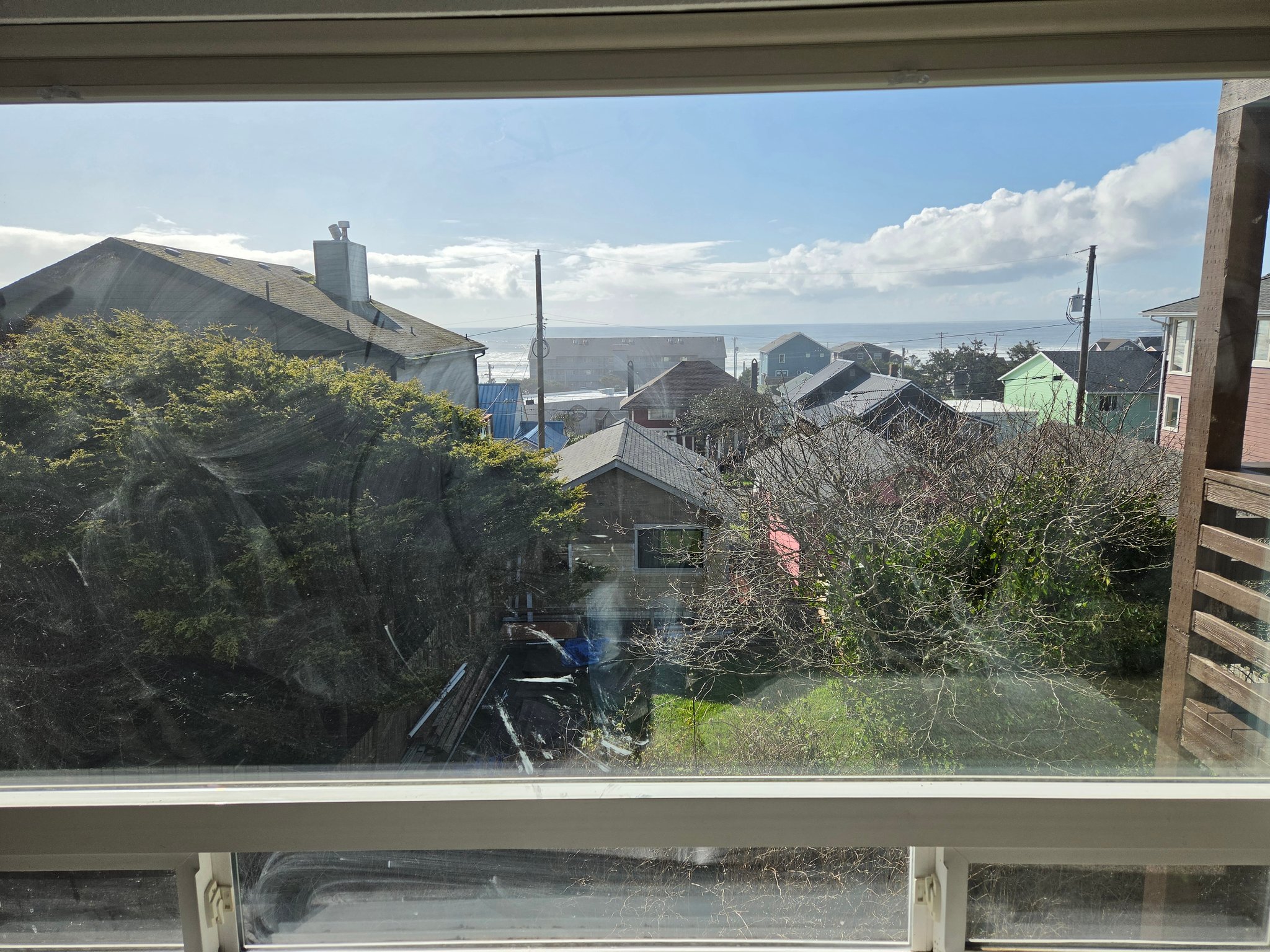 Newport Condo: 531 NW Brook St