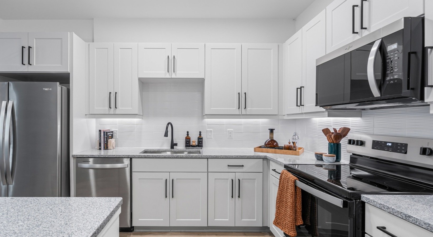 Haltom City Apartment: 5400 Haltom Rd
