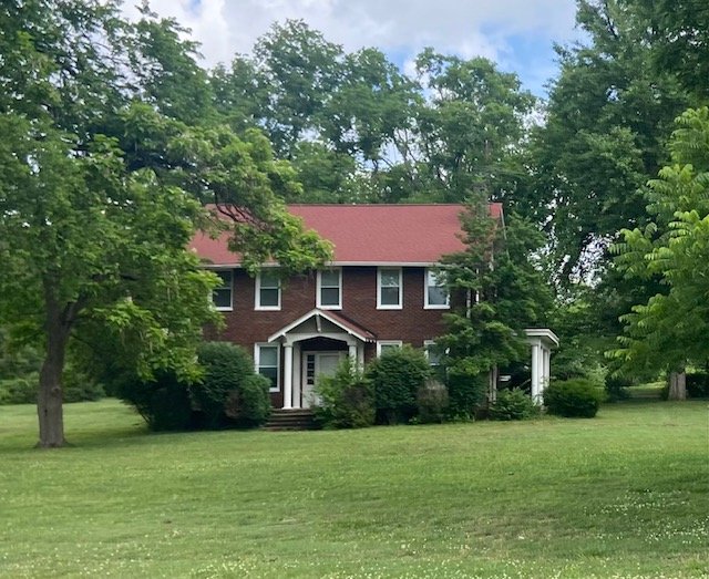 Murfreesboro House: 1629 E Main St