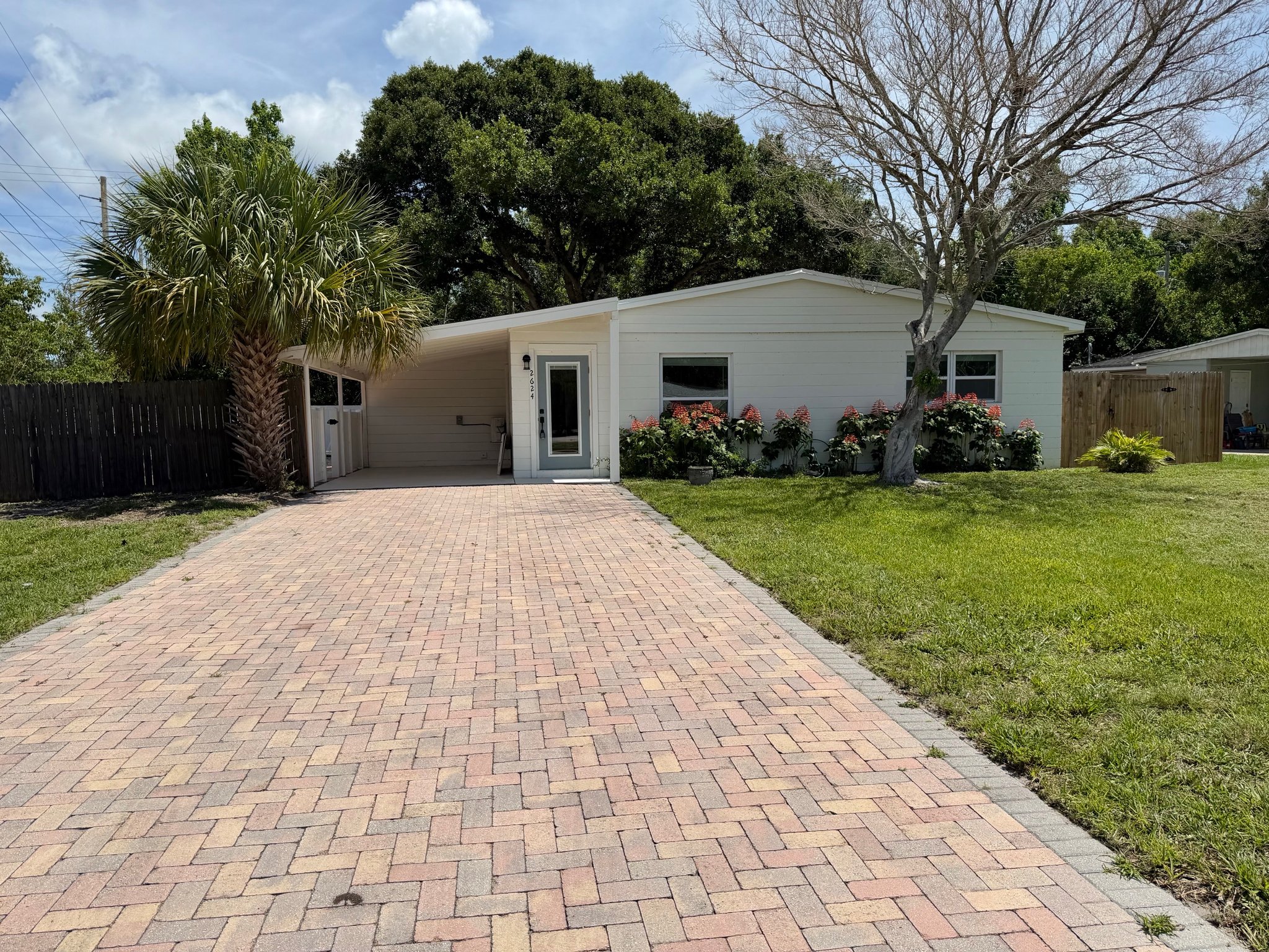 Vero Beach House: 2624 2nd ST SW