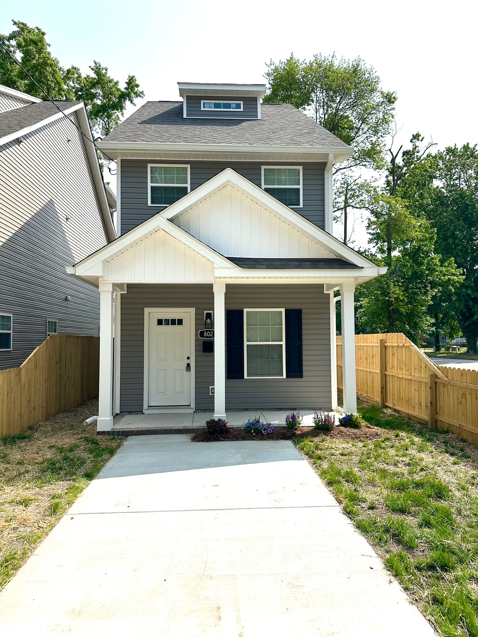 Hampton House: 802 Westwood Ave.