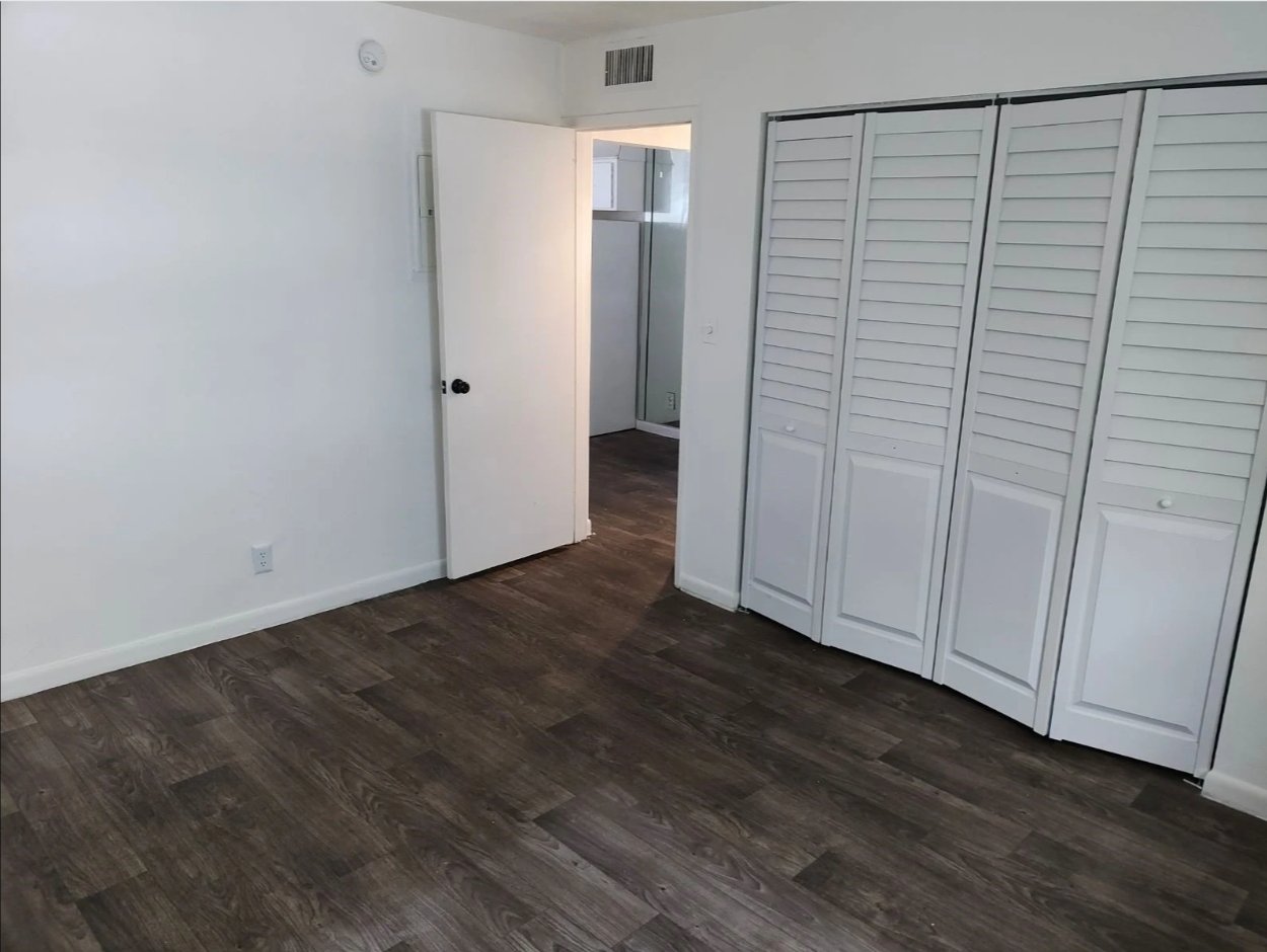 Ft. Lauderdale Apartment: 4394 North Federal Highway