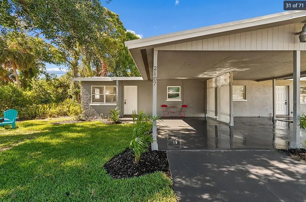 Bradenton Multiplex: 2105 46th Avenue Dr W