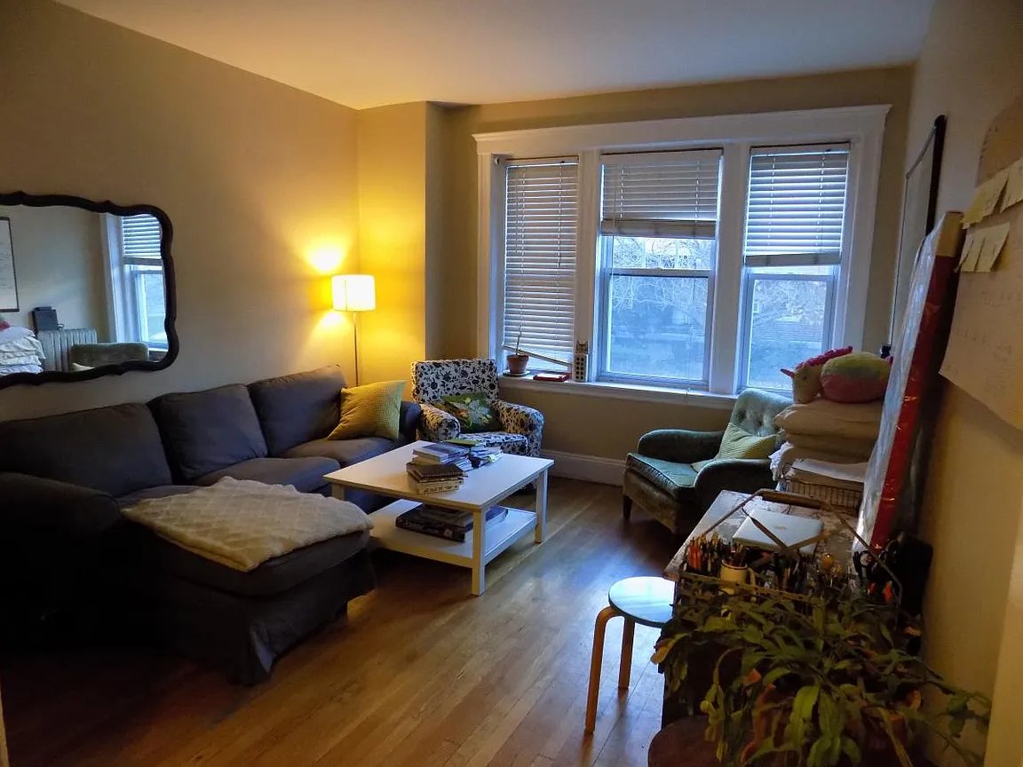 Brighton Apartment: 318 Summit Ave