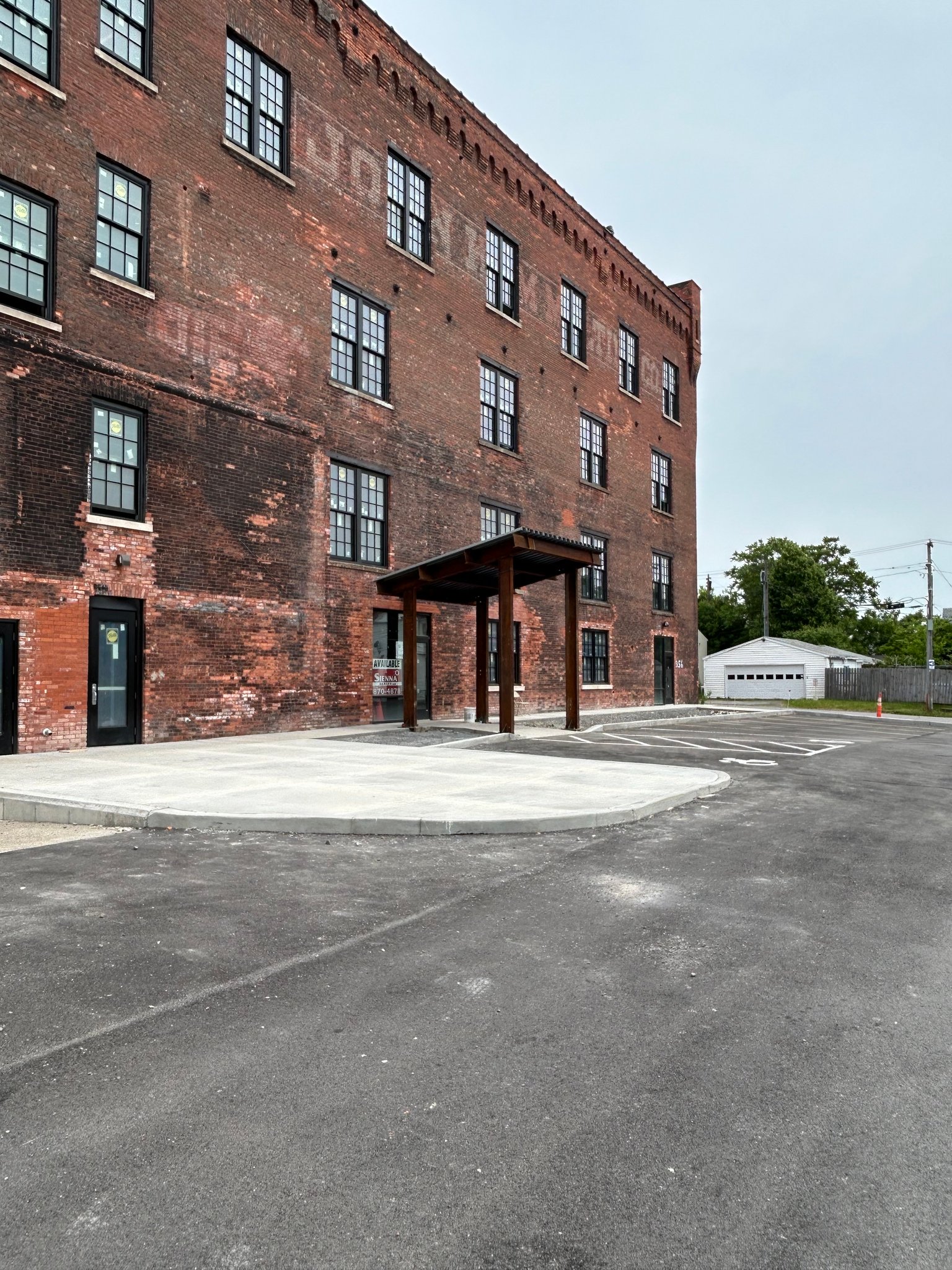 Buffalo Apartment: 356 Hertel Avenue