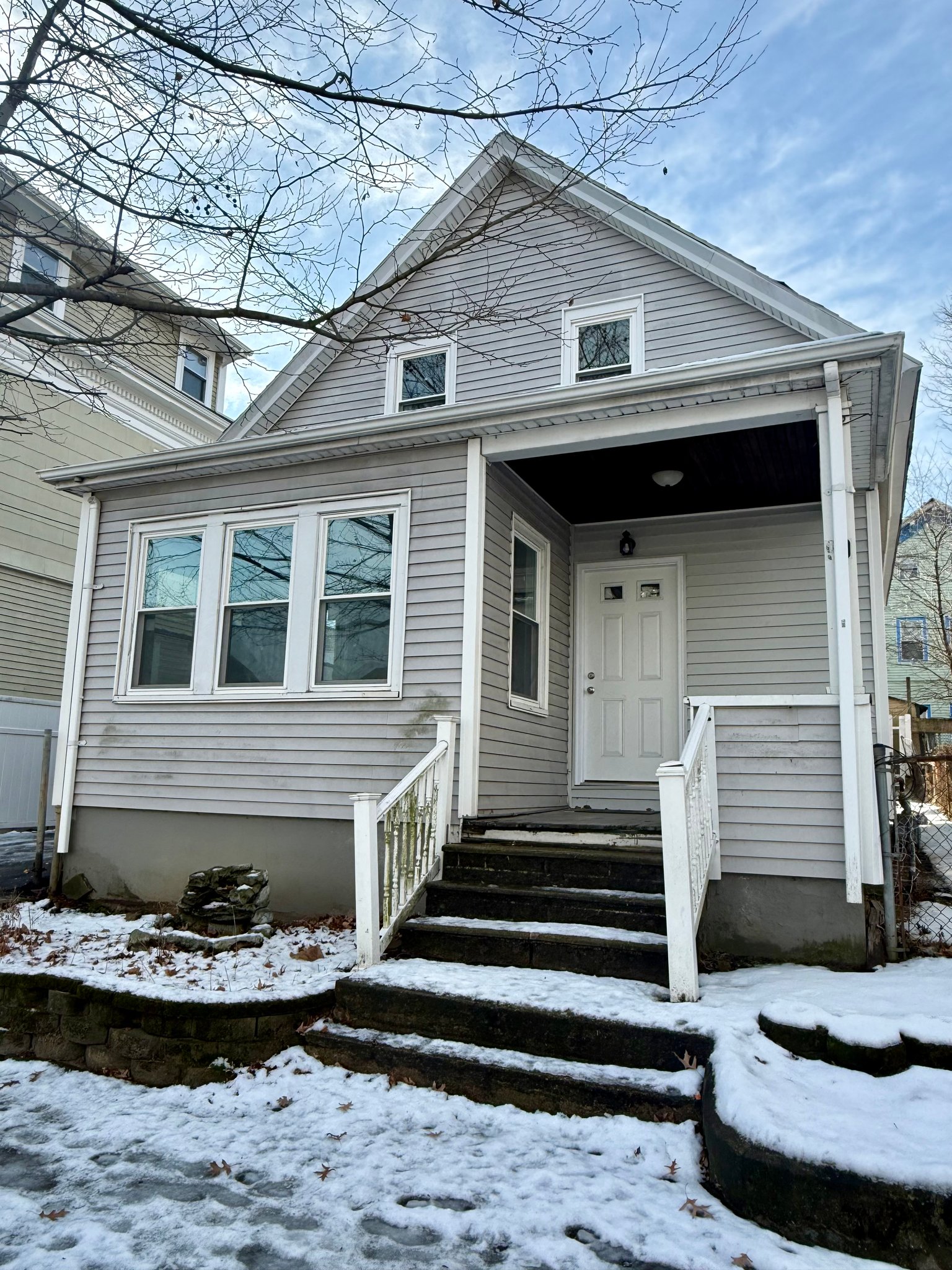 Providence House: 90 Superior St