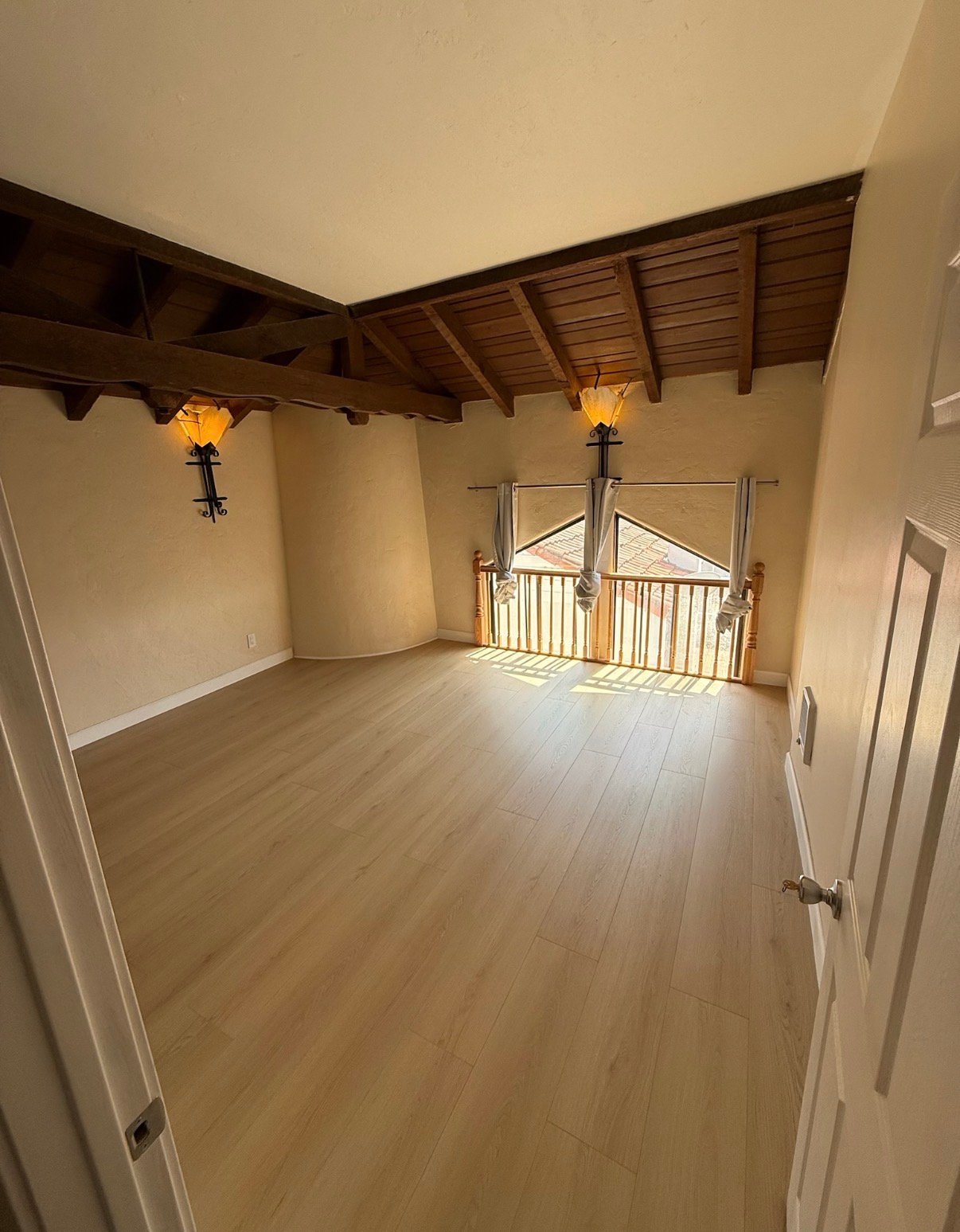 Berkeley Apartment: 1700 LeRoy