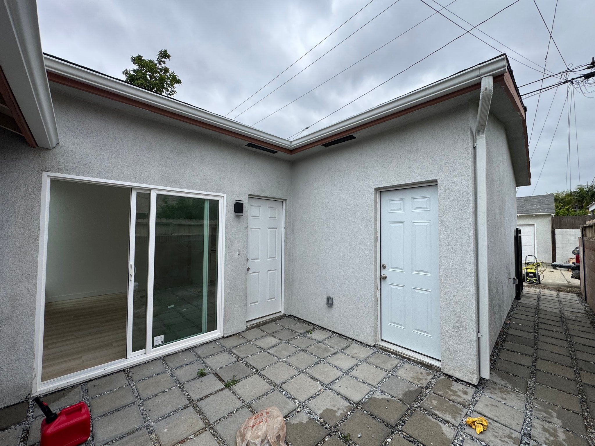 Long Beach Other: 1309 E 63rd St
