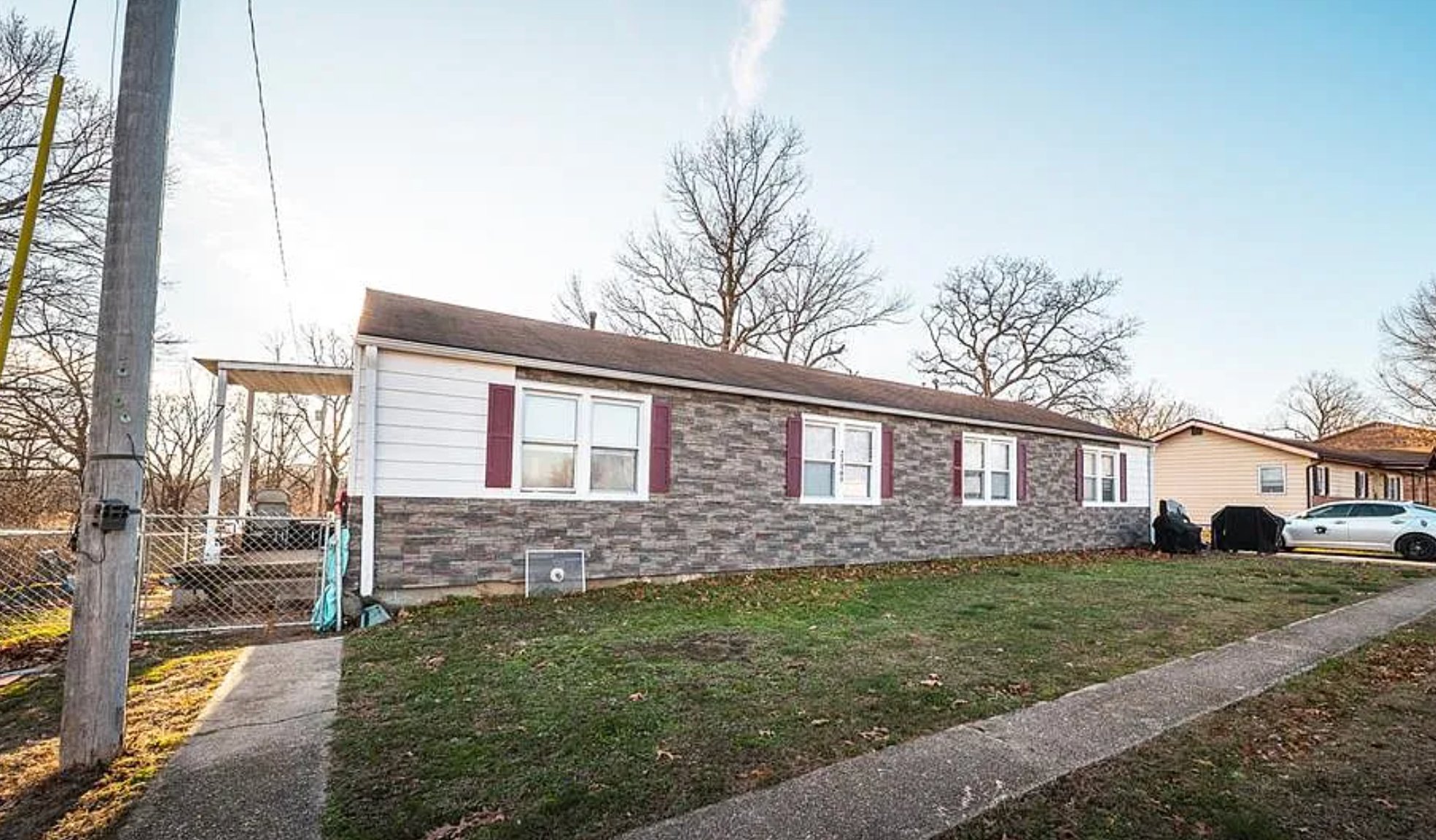 Saint Robert Multiplex: 23105 Triple Lane