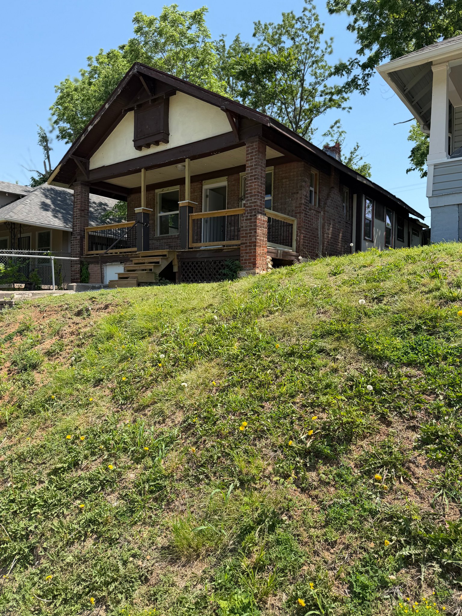 Kansas City House: 4911 S Benton Ave