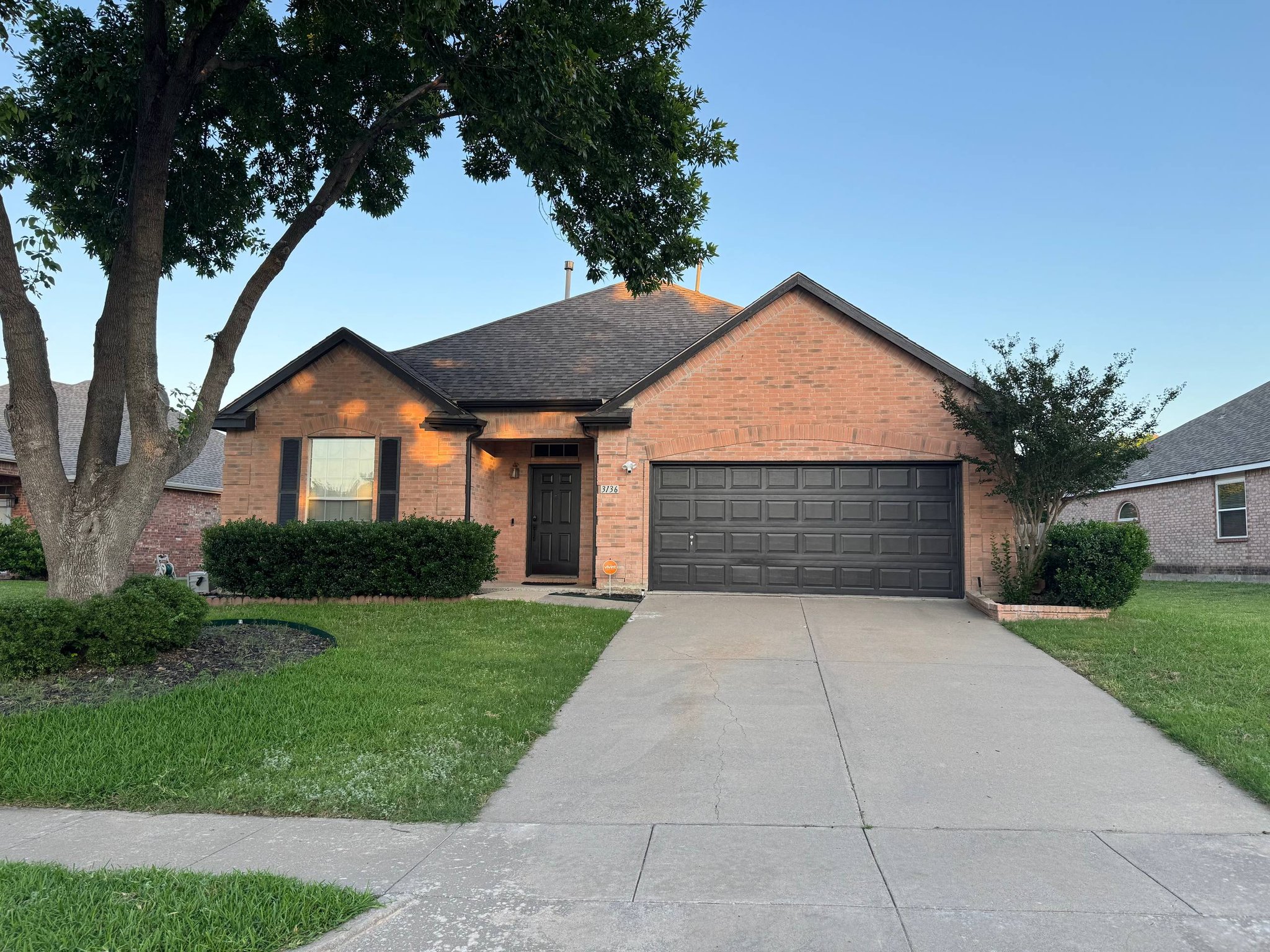 Plano House: 3136 Deleon Dr