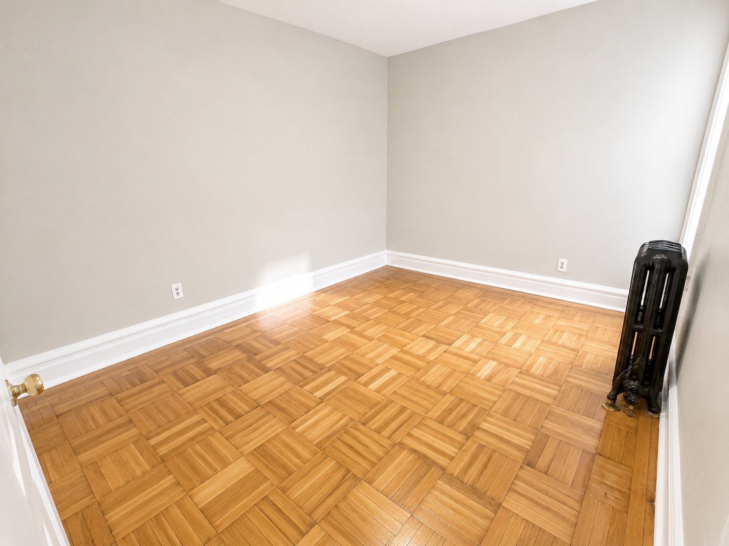 Newark Condo: 196 Roseville Ave