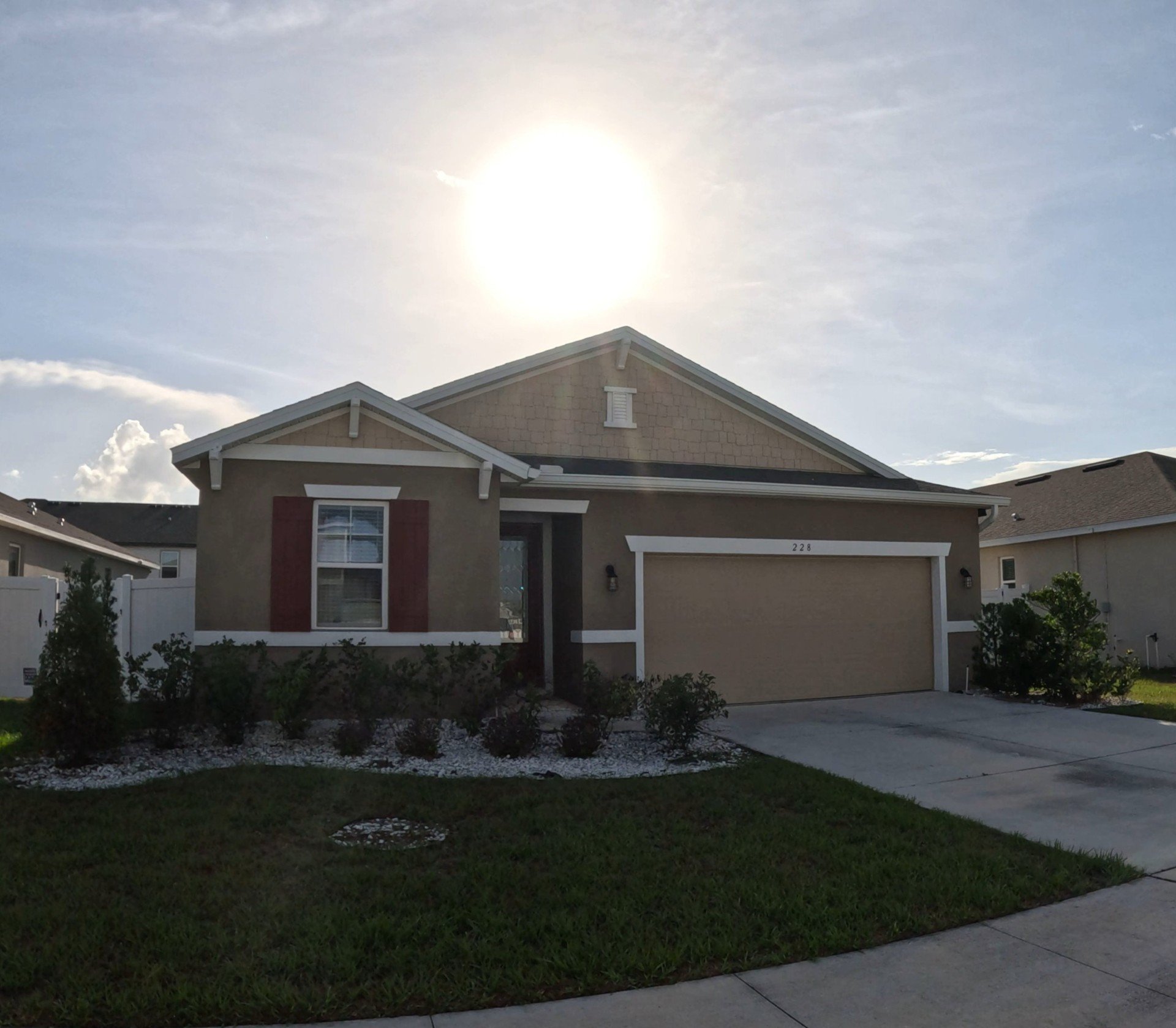 Dundee House: 228 Hillcrest Drive
