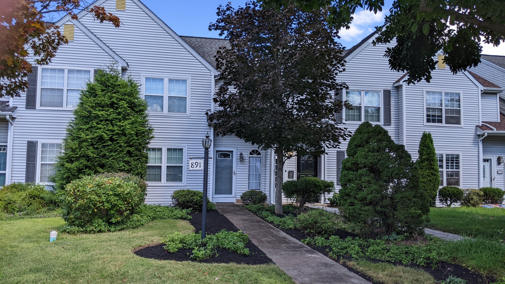 Lansdale Townhome: 891 Sturbridge Ln