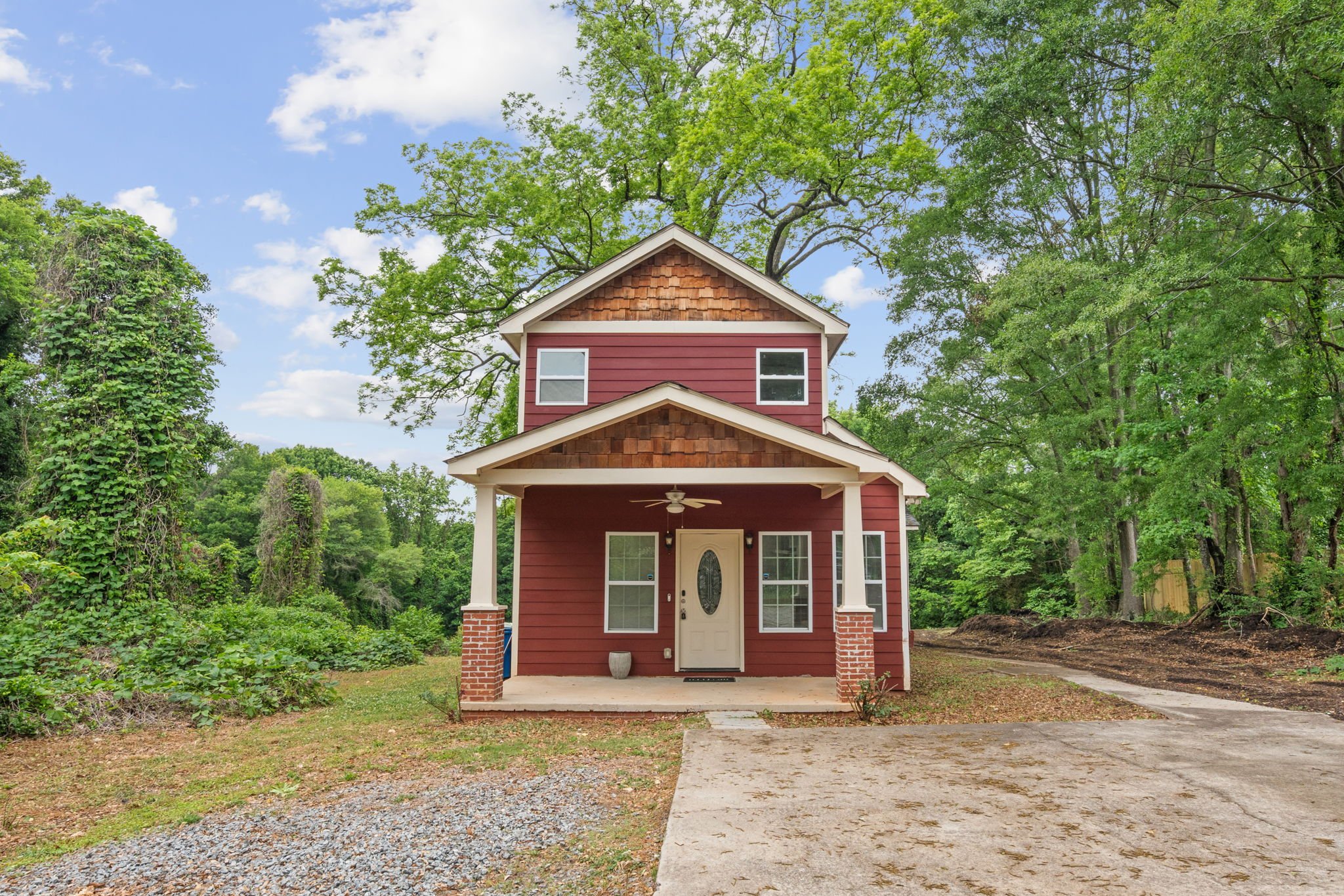 Atlanta House: 1409 Bridges Avenue SW