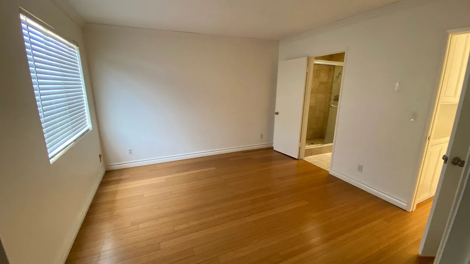 Santa Monica Apartment: 1234 12th St