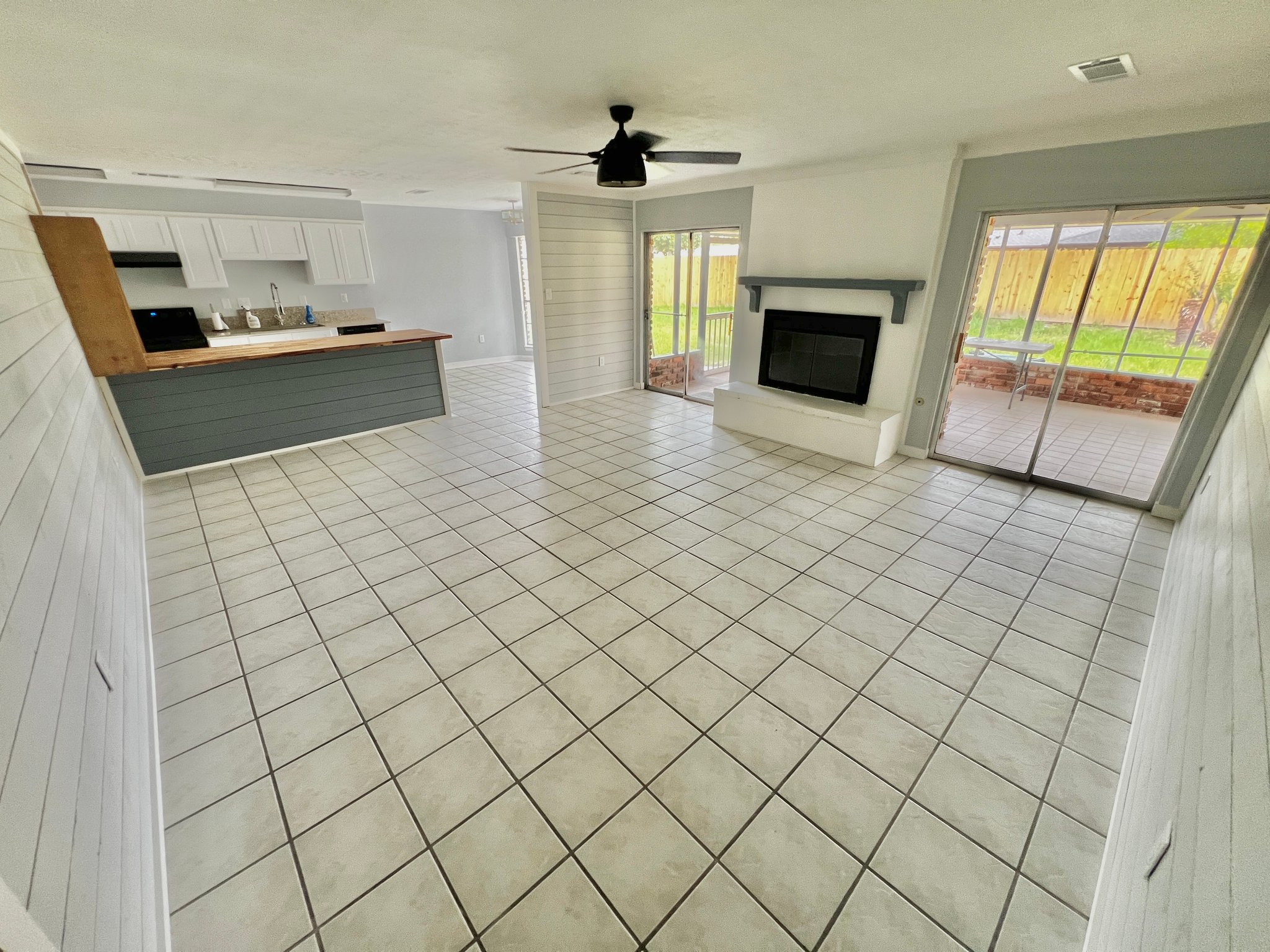 Long Beach House: 21088 Pineville Rd