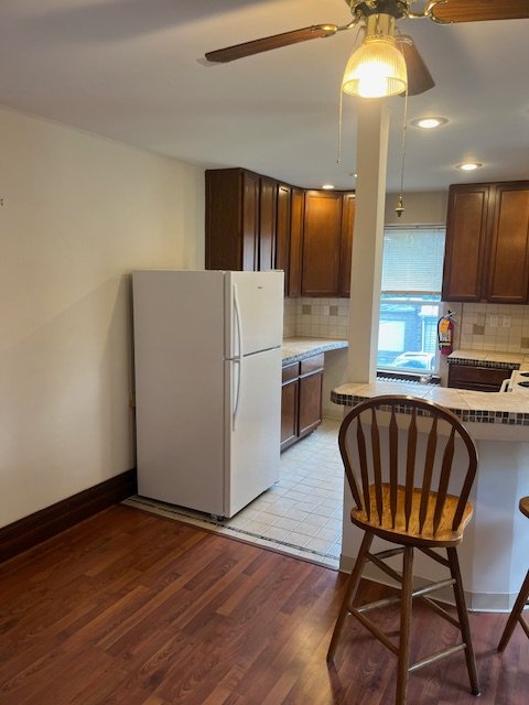 Easton Multiplex: 213 Cattell