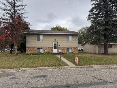 St Cloud House: 1205 11th St SE