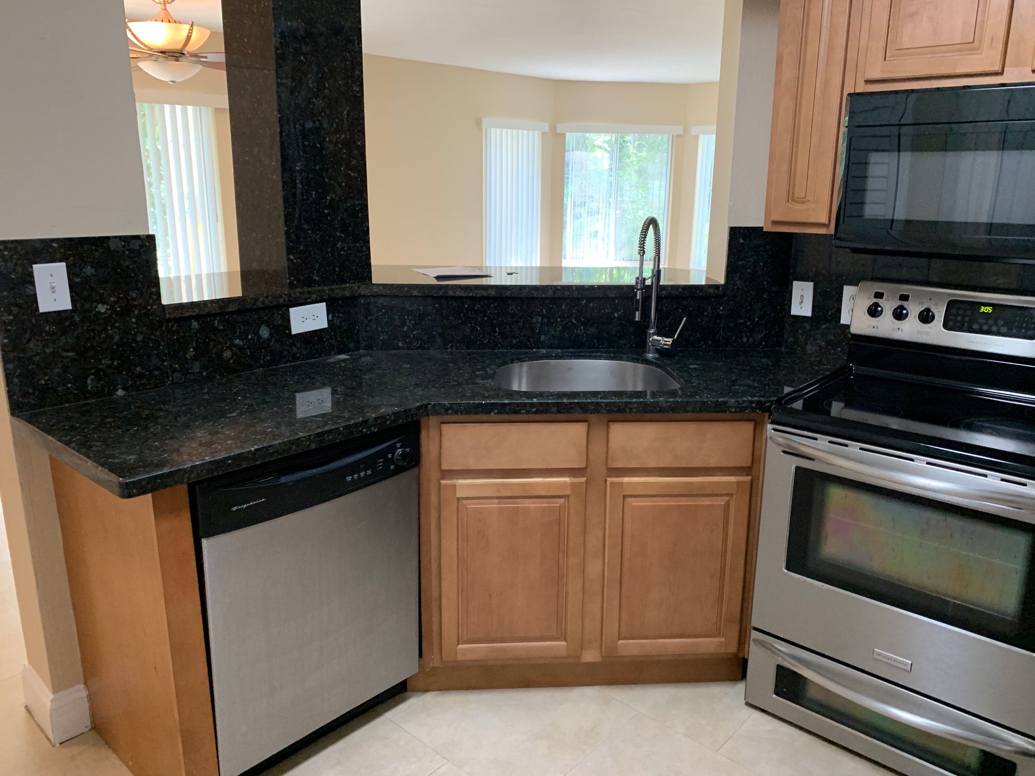 Fort Lauderdale Condo: 2460 NW 33rd St.