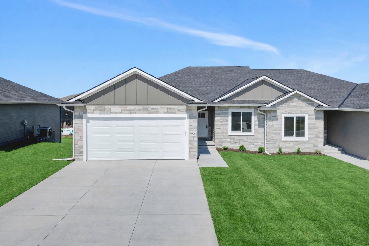 Lincoln Townhome: 8926 S 42nd