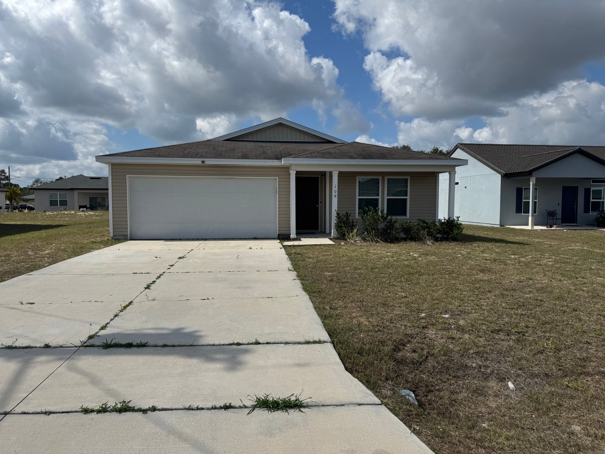 Kissimmee House: 108 Tulip Ln