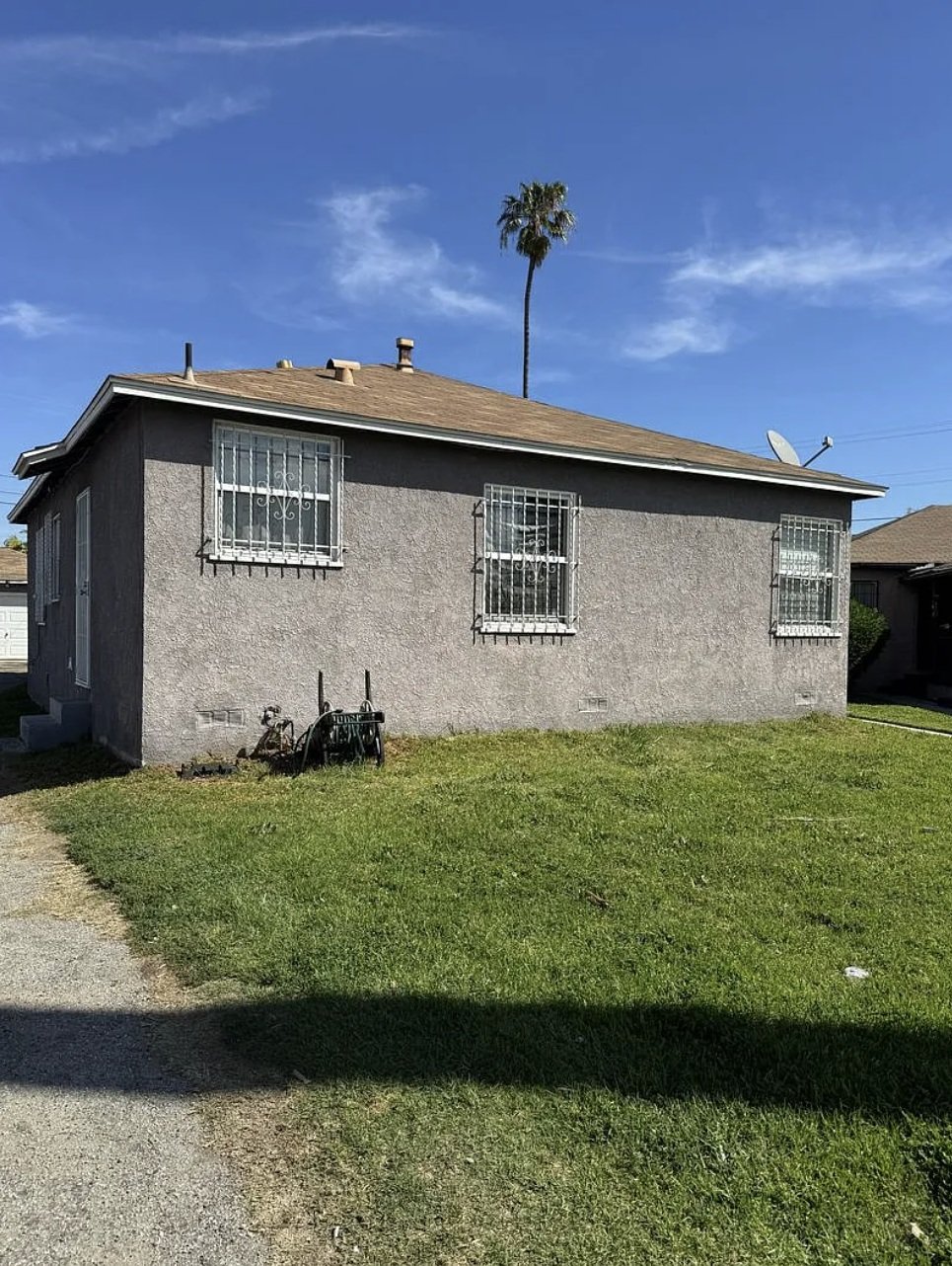 Compton Multiplex: 713 E Cocoa St