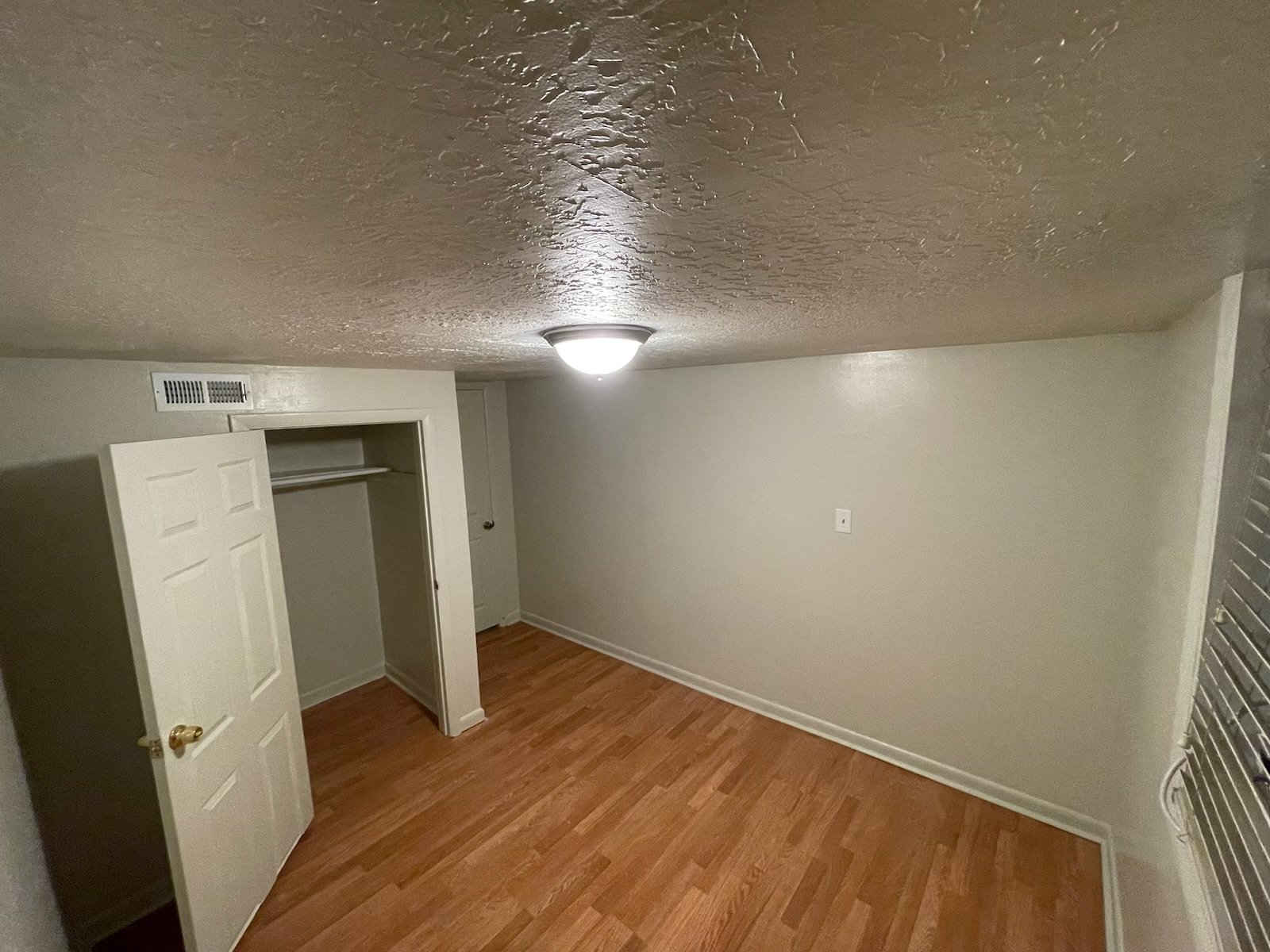 Salt Lake City Single Room: 728 Logan Ave S