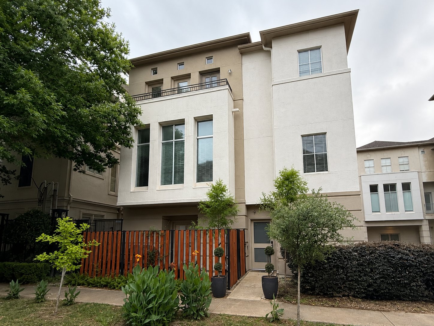 Houston Townhome: 4307 Feagan st