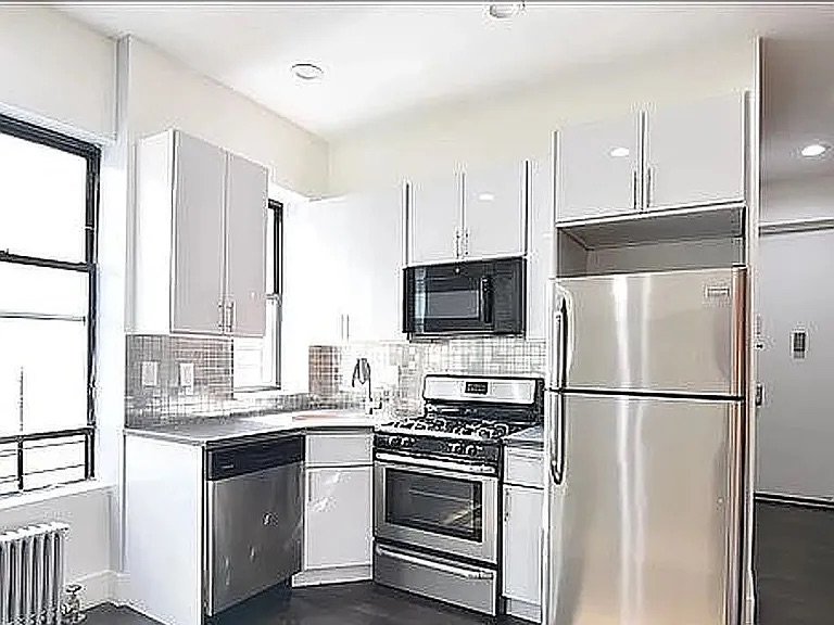 New York Apartment: 100 W 143rd St