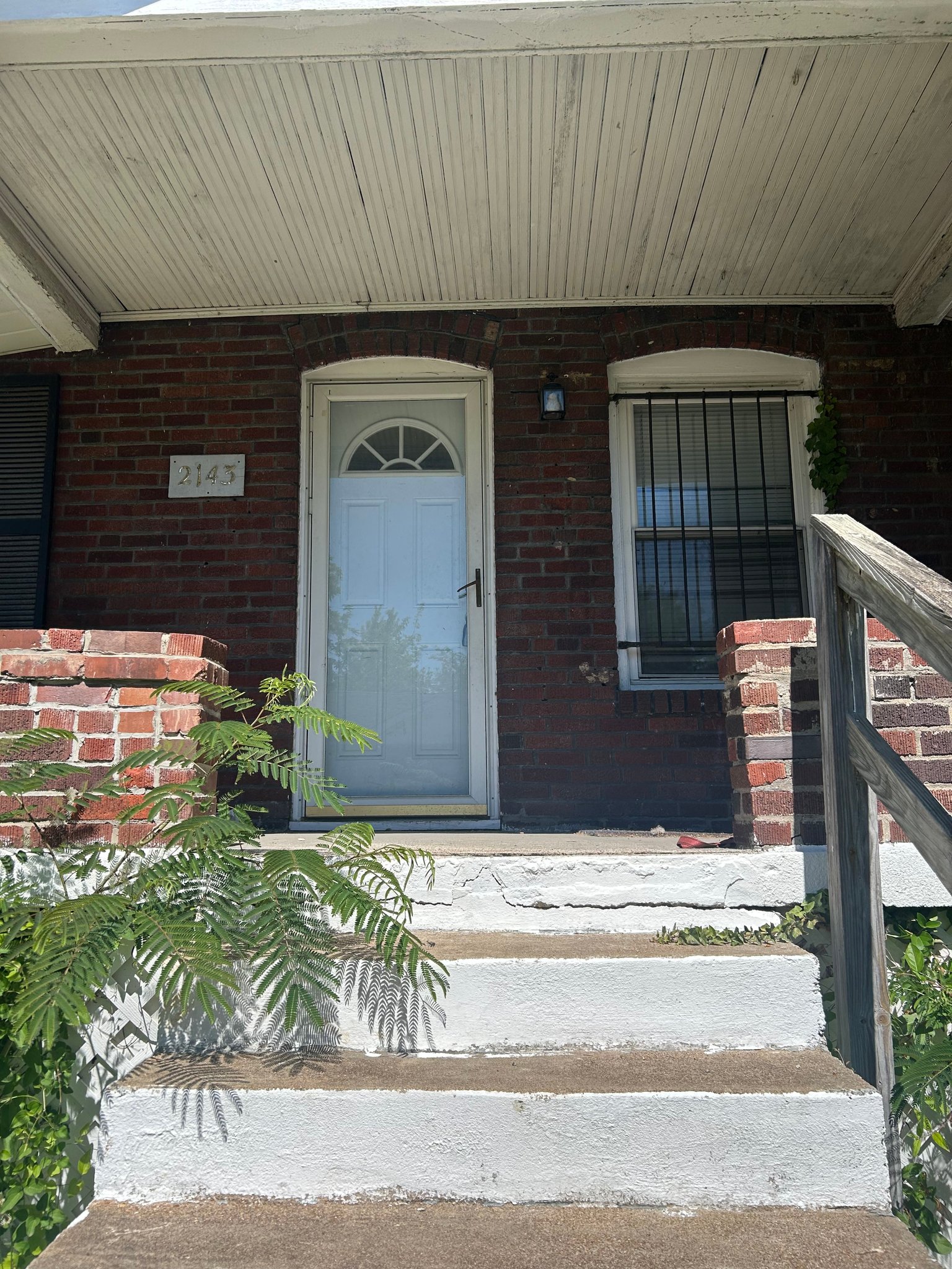St. Louis House: 2143 69th St