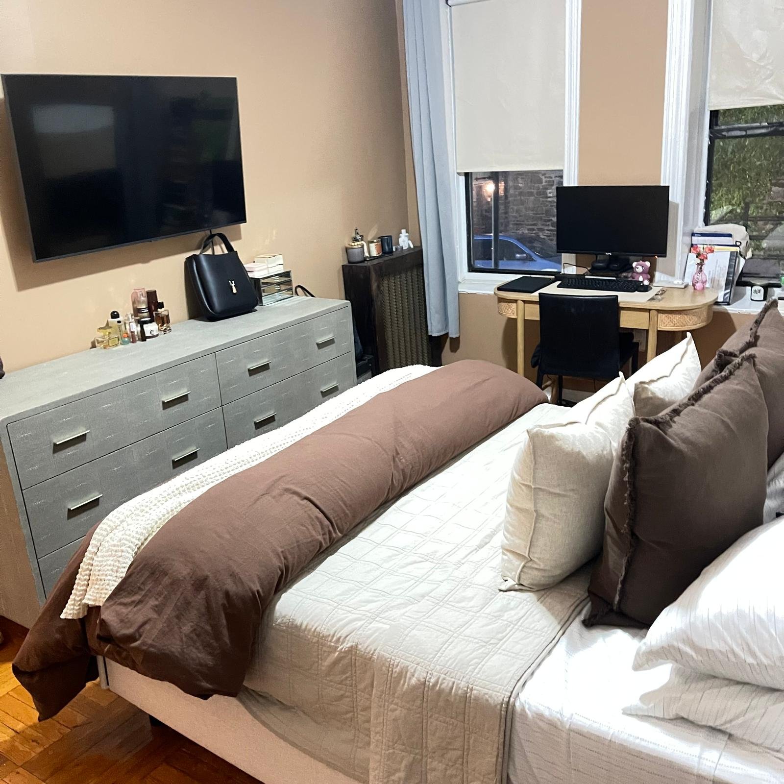 Ny Single Room: 19 Cumming St
