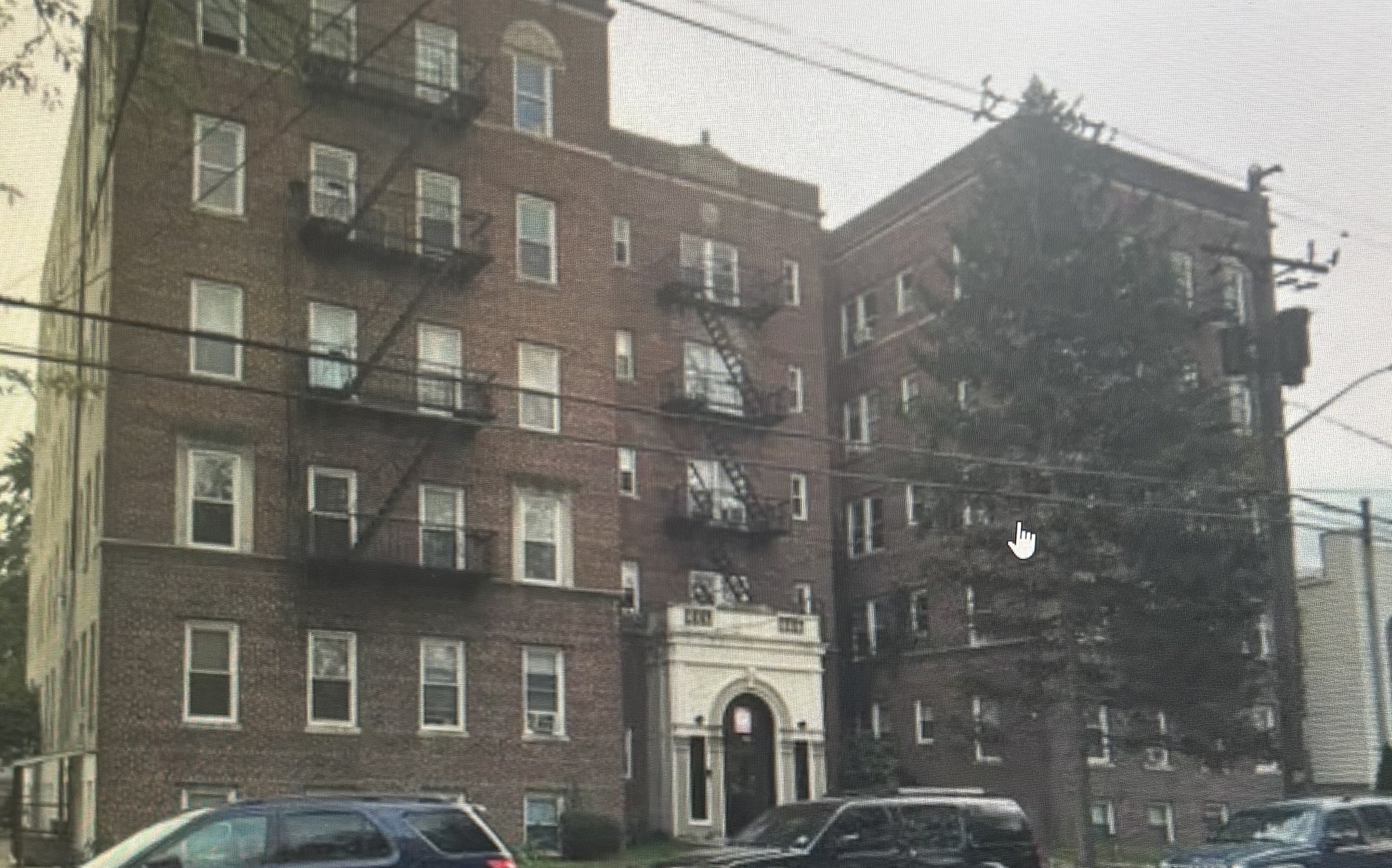 elizabeth Apartment: 758 Jersey ave