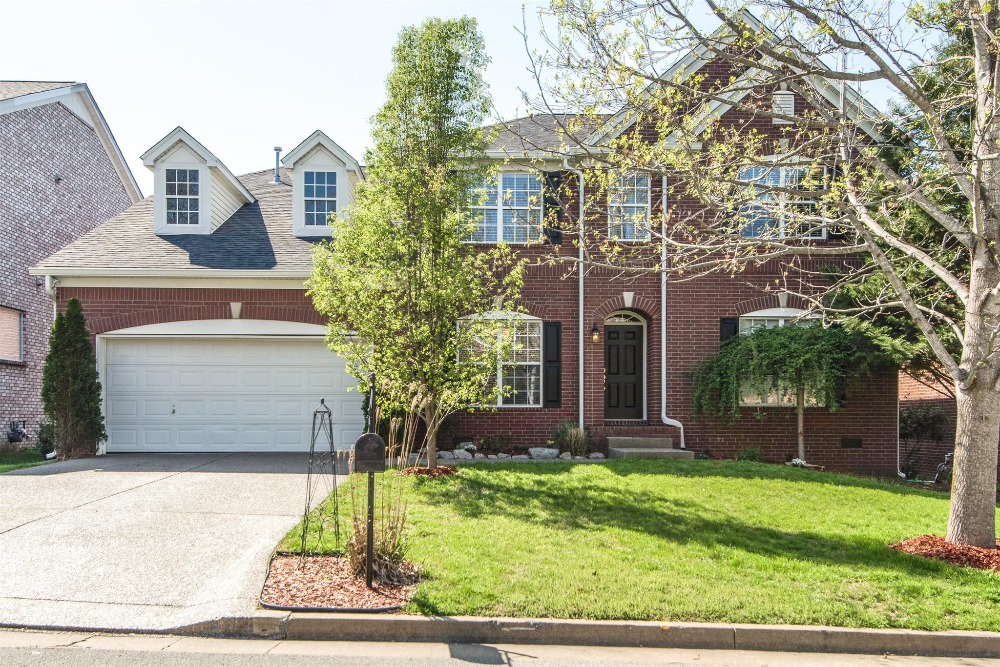 Brentwood House: 1265 Bridgeton Park Dr