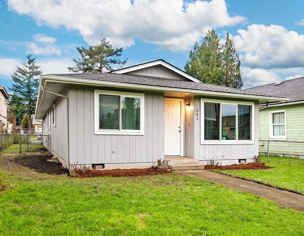 Longview House: 341 24th Ave