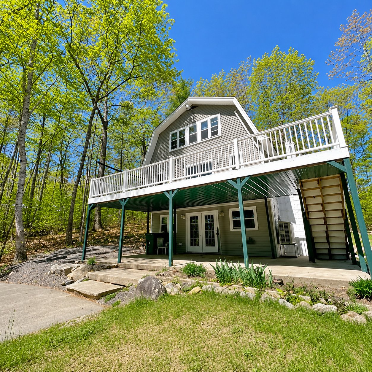 Windham House: 136 Mount Hunger Shore Rd