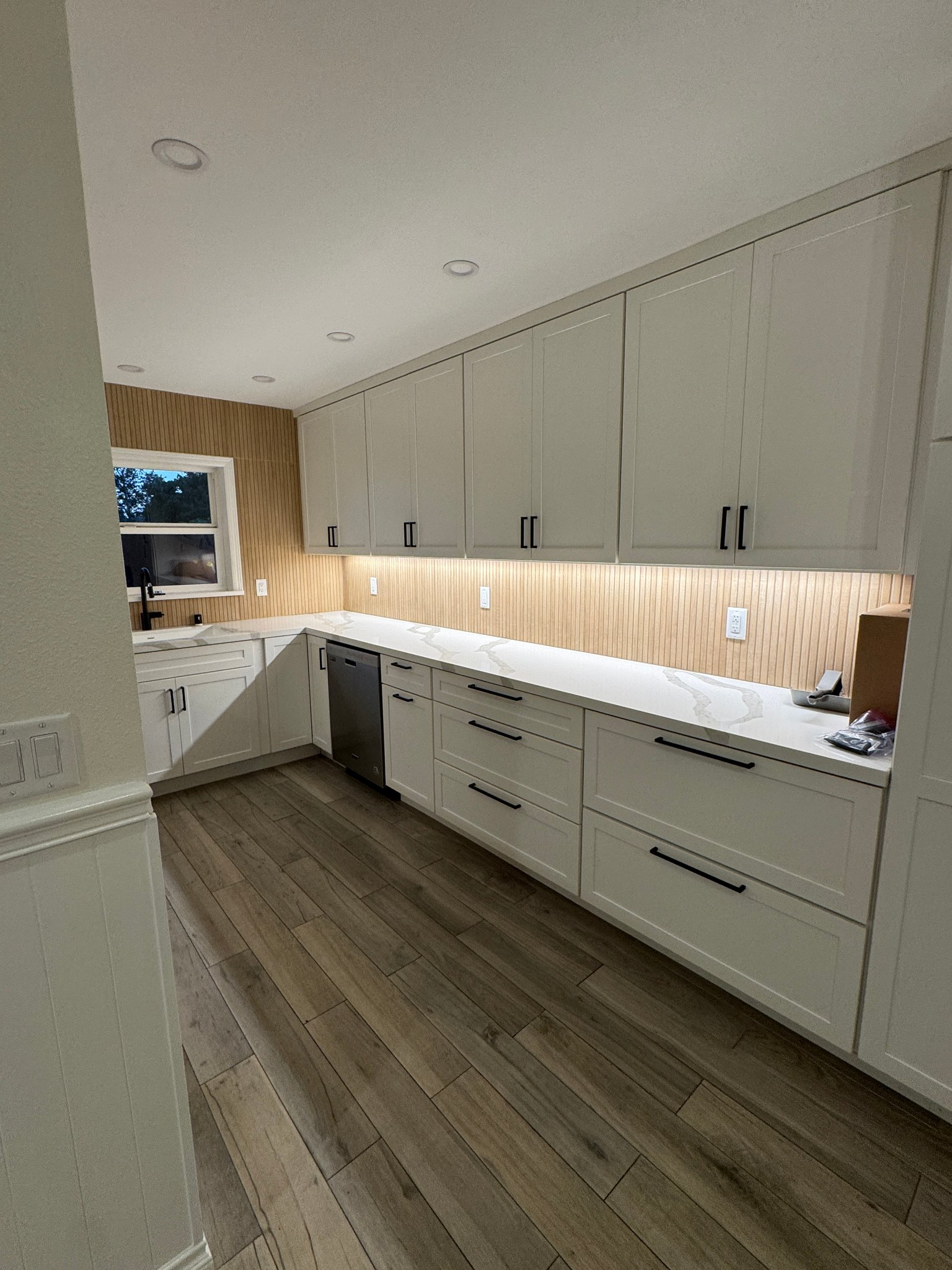 Costa Mesa Townhome: 2620 Elden Ave