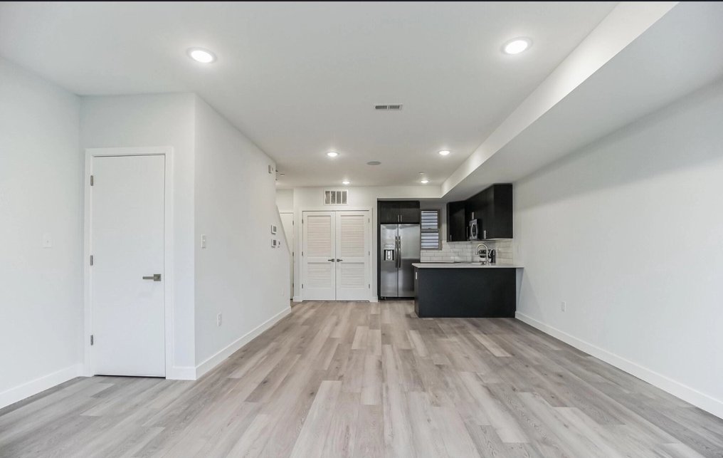 Philadelphia Apartment: 2431 N 7th St, Philadelphia, PA 19133
