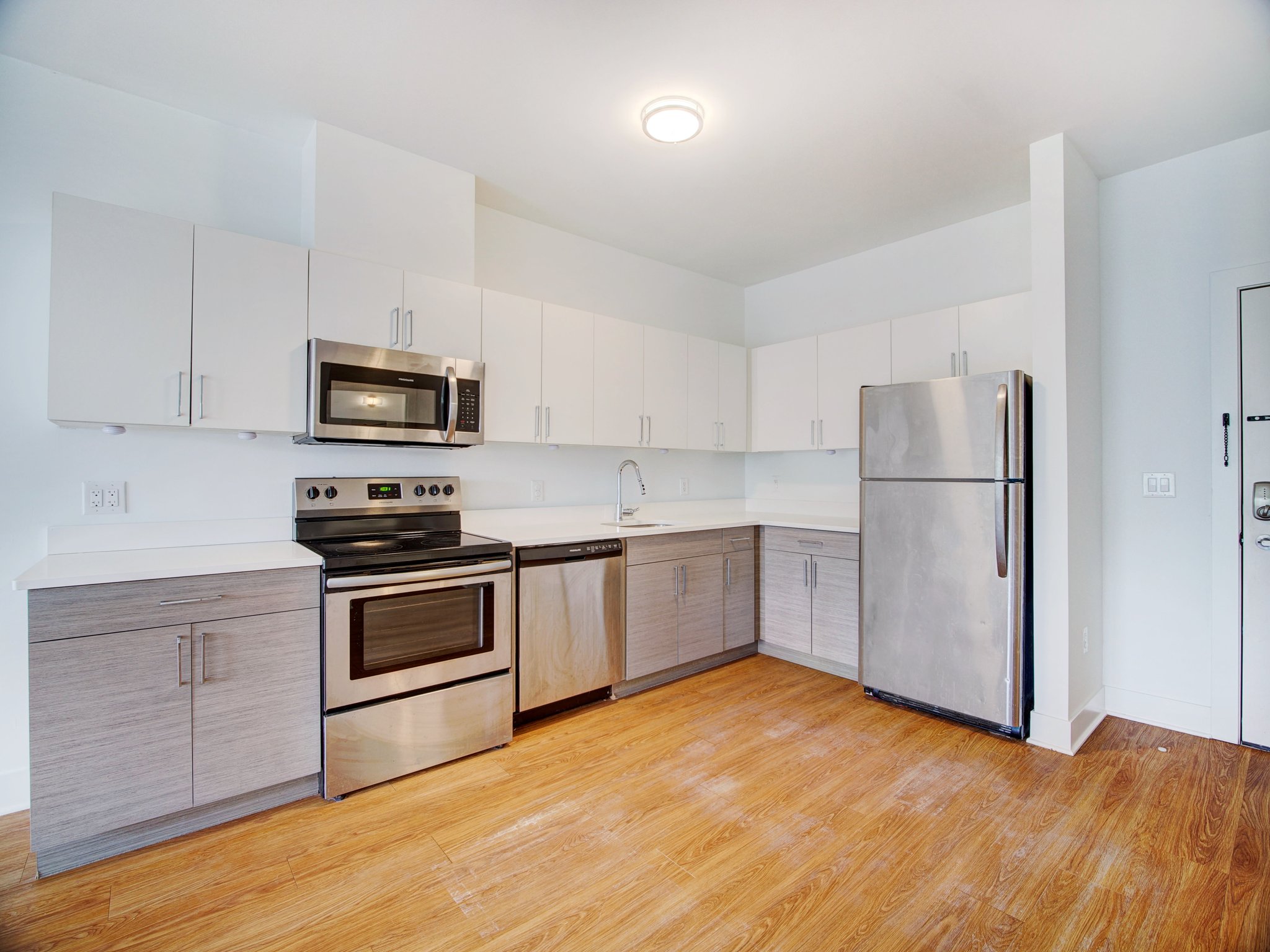 Jersey City Apartment: 429 BERGEN AVE
