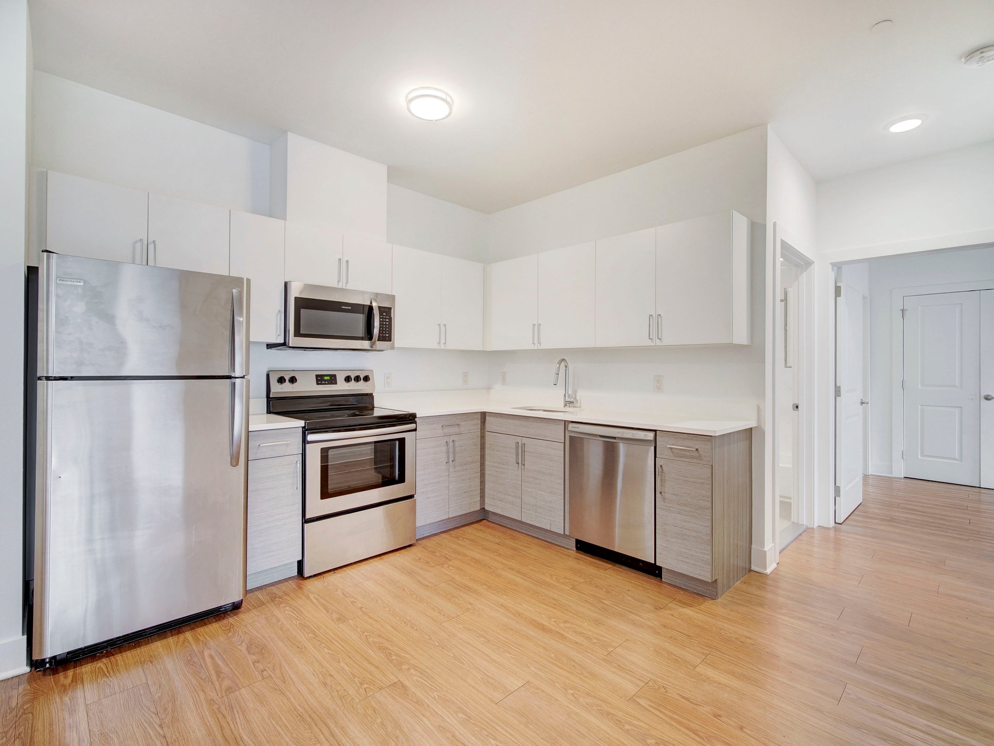 Jersey City Apartment: 429 BERGEN AVE