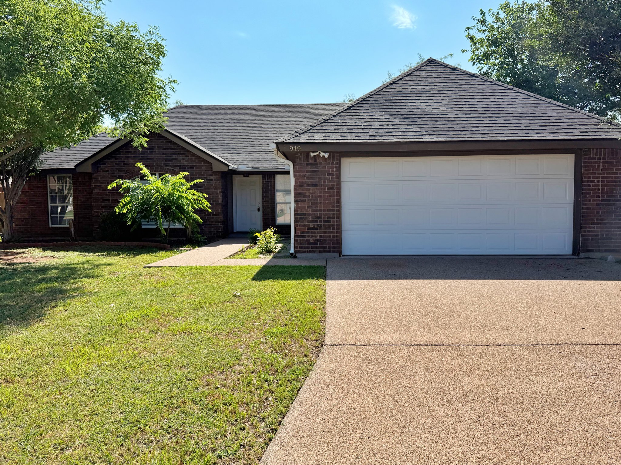 Abilene House: 949 Reeves